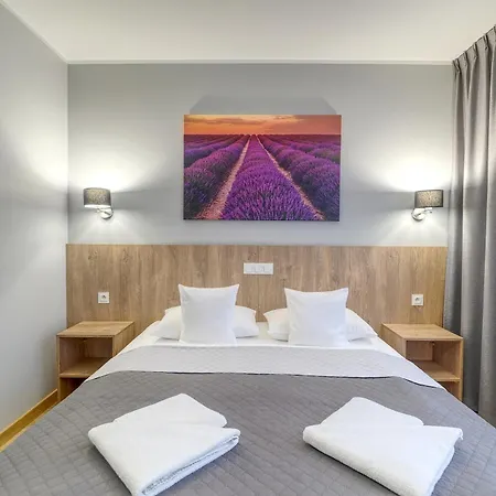 Bed & Breakfast Lawendowy Dwor Pszczółki