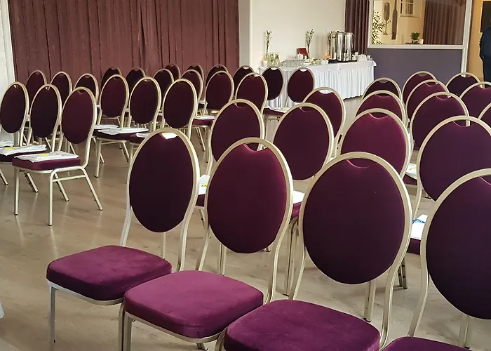 住宿加早餐酒店 Lawendowy Dwor Pszczółki