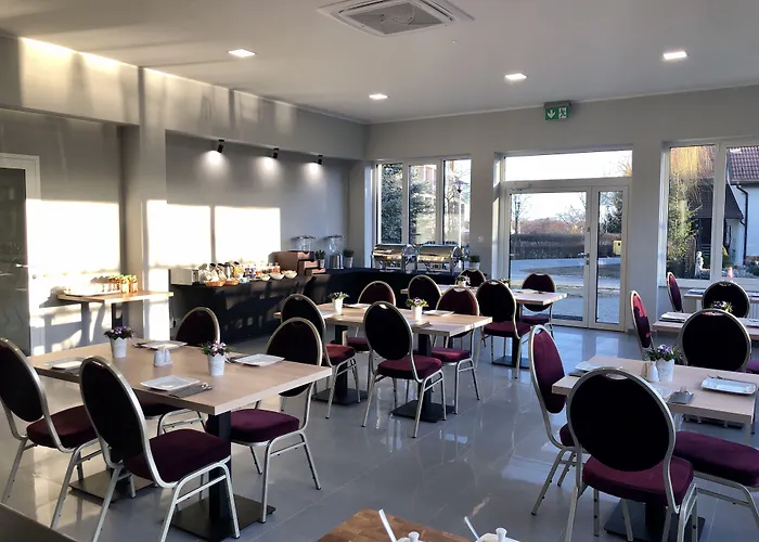 Lawendowy Dwor Couette-café 3*